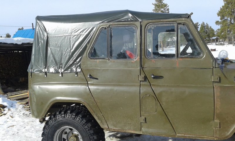 Новый УАЗ 469 тентованный