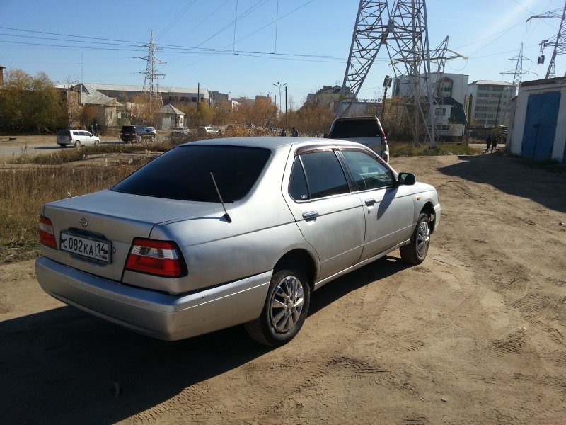 Nissan Bluebird 1998