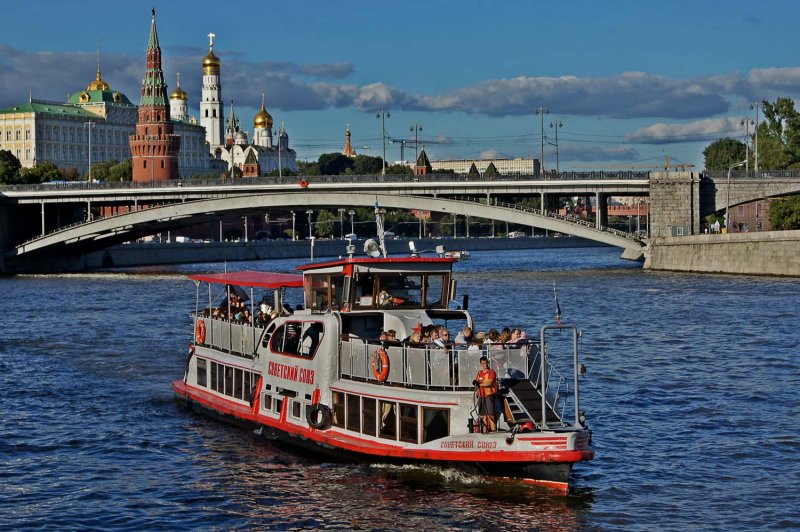 Теплоход Москва река