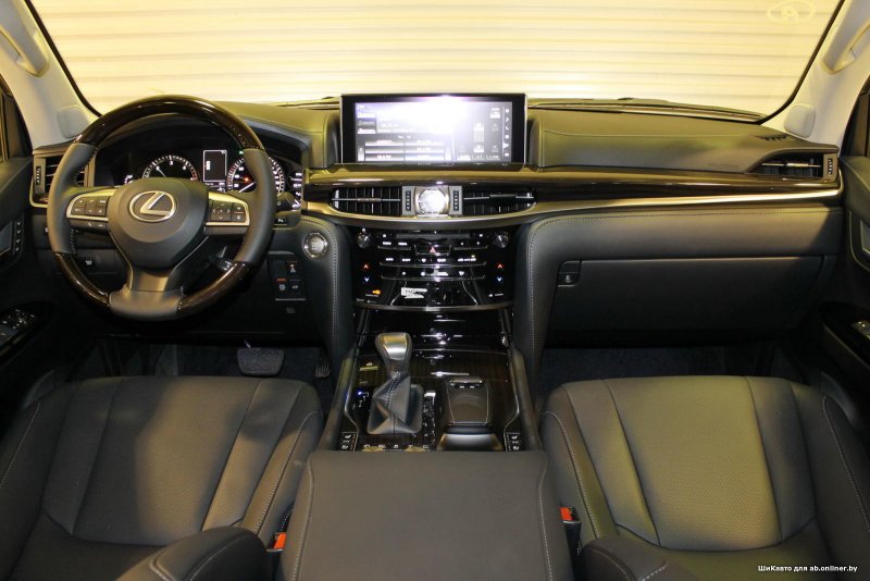 Lexus LX 450 салон