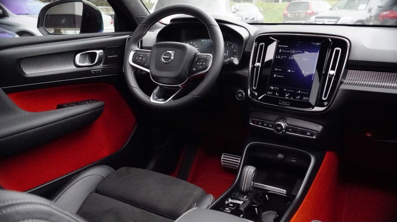 Volvo › xc40 › t5 AWD R-Design
