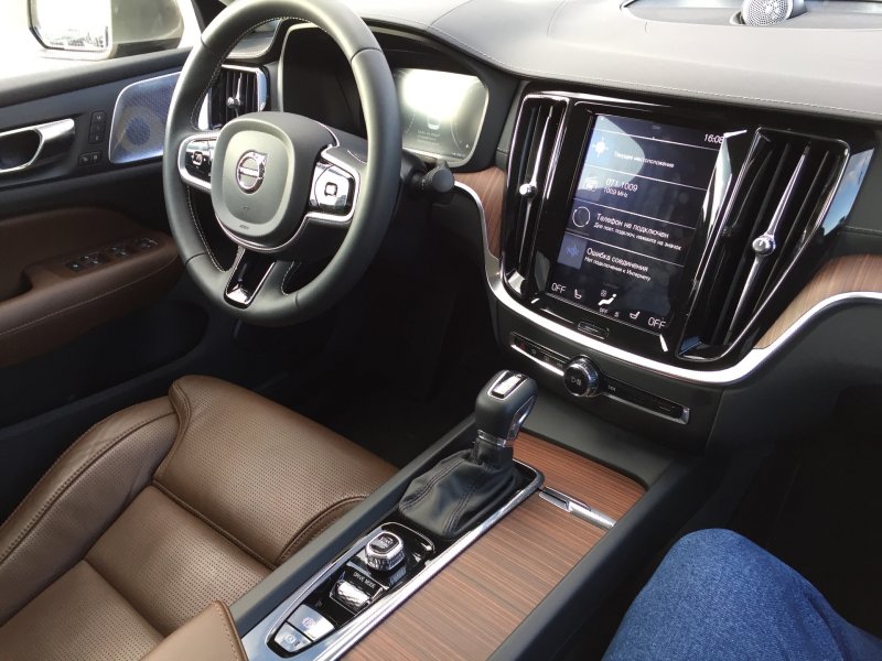 Volvo v90 cc интерьер