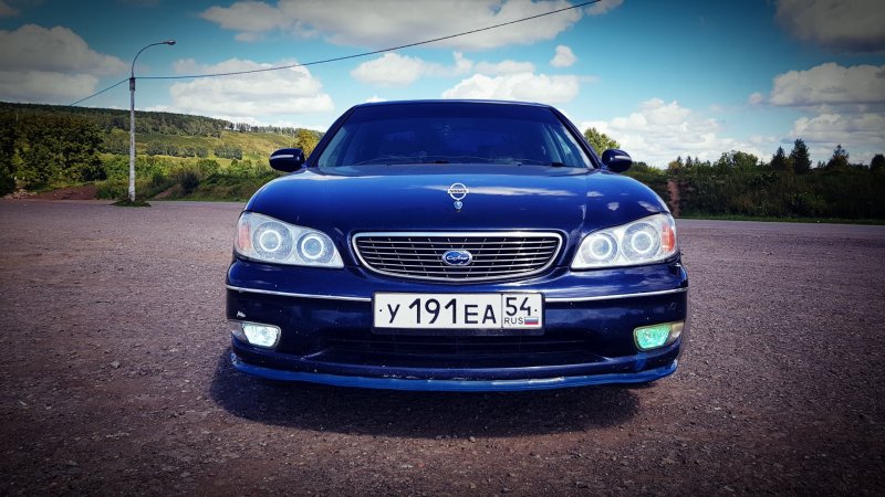 Nissan maxima a33 stance