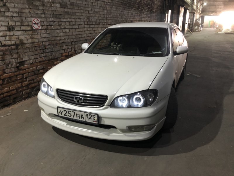 Infiniti i35 решетка радиатора