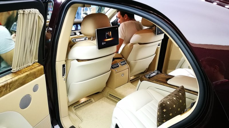 Aurus Senat Limousine l700 салон
