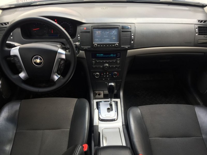 Chevrolet Epica 2011 салон