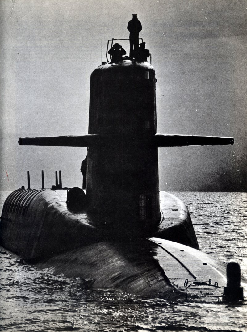 USS 2036 Mayflower подлодка