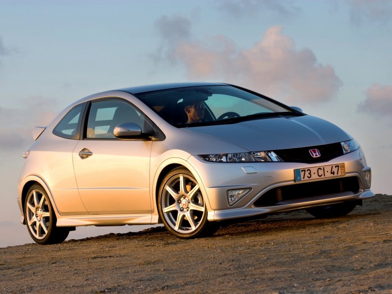 Honda Civic 8 поколение