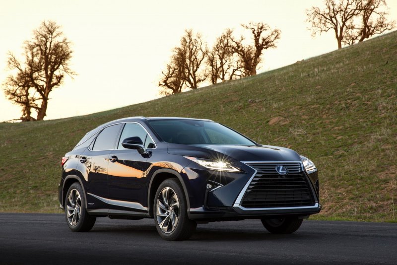 Лексус RX 450h 2019