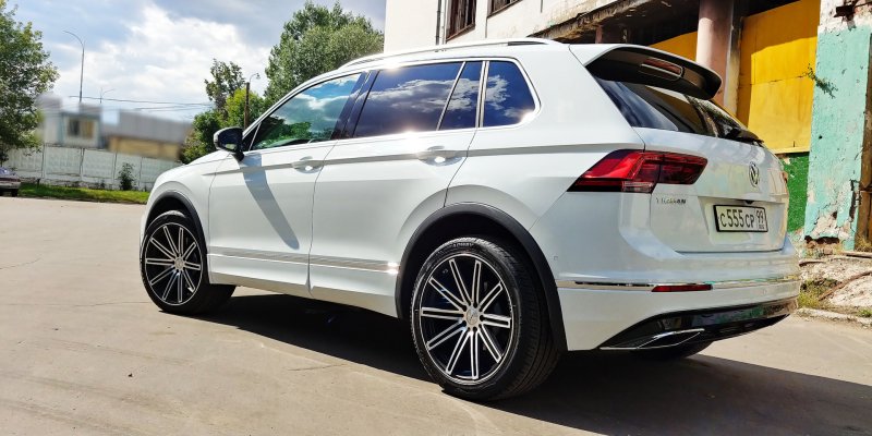 Volkswagen Tiguan на 20 колесах