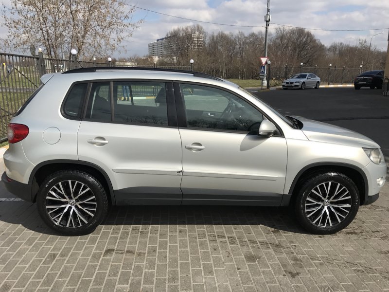Volkswagen Tiguan спортлайн