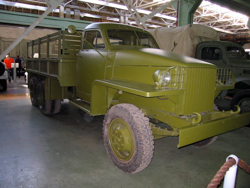 Выставка военных автомобилей