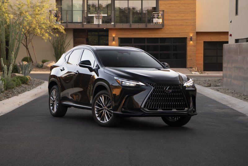 Lexus NX 2022