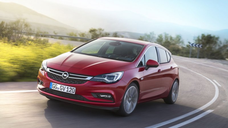 Opel Astra GTC 2011