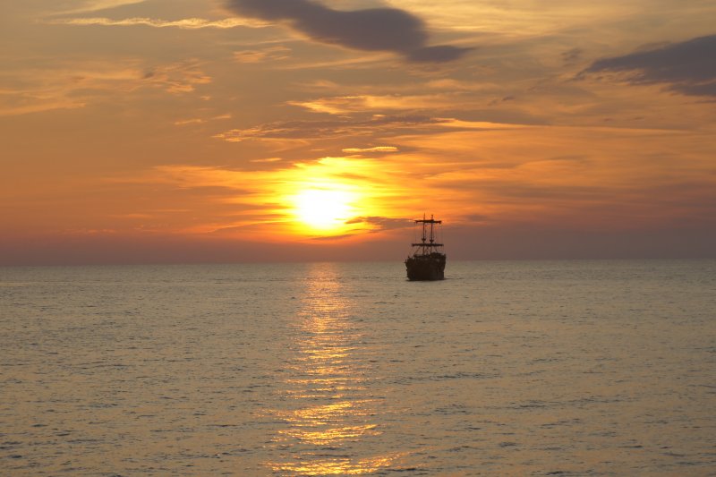 Море Горизонт корабль