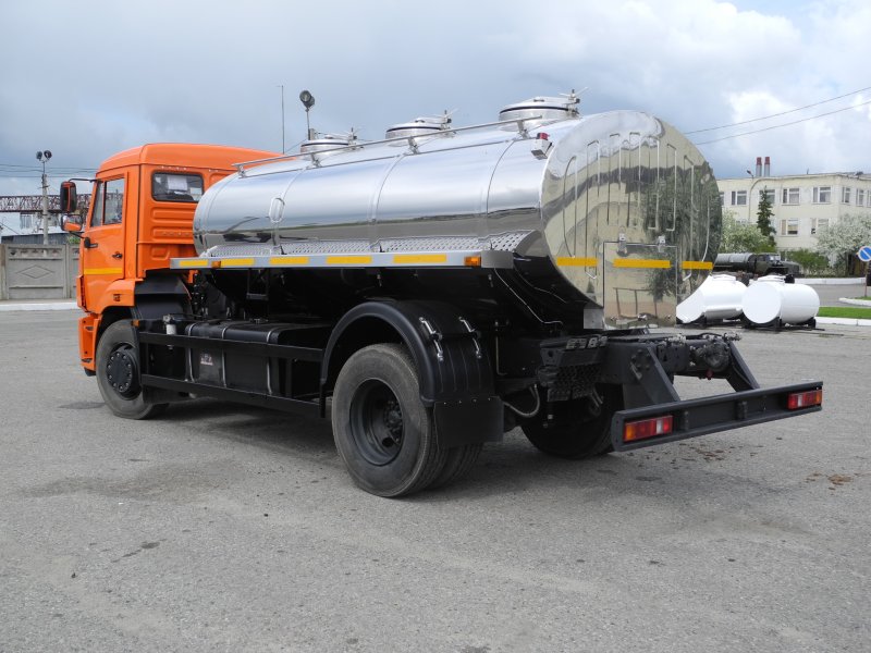 КАМАЗ-65201 (8х4)
