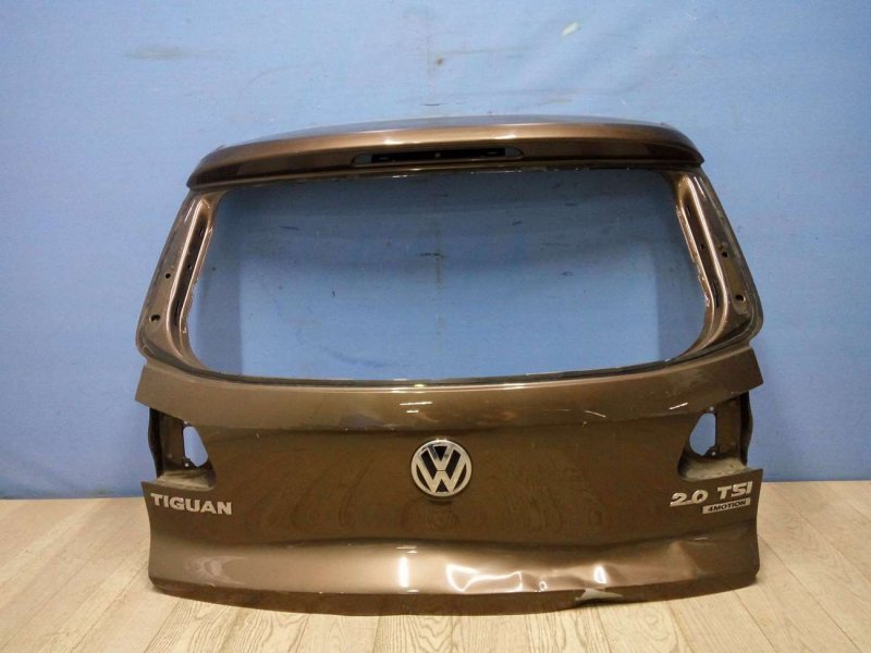 Крышка багажника Tiguan