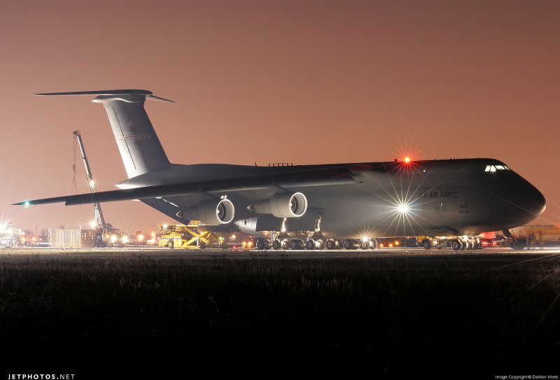 Lockheed c-5 Galaxy