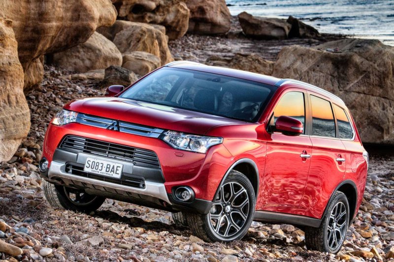 Mitsubishi Outlander 2013