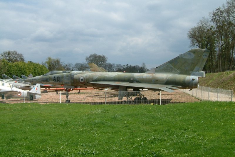 Dassault - Mirage IV квадратные воздухозаборники