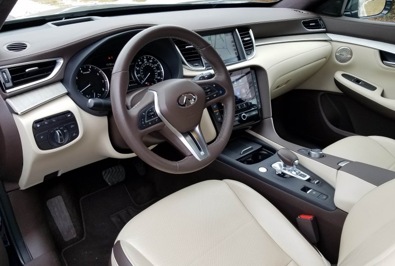 QX 50 Sencory черный интерьер фото