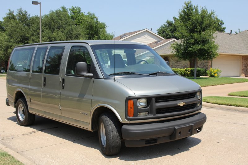 Микроавтобус GMC Vandura