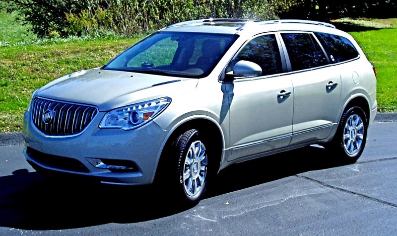 Машина Buick Enclave