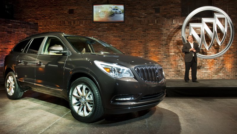 Машина Buick Enclave