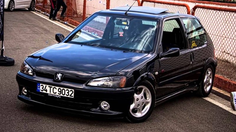 Peugeot 106 1.6 MT GTI