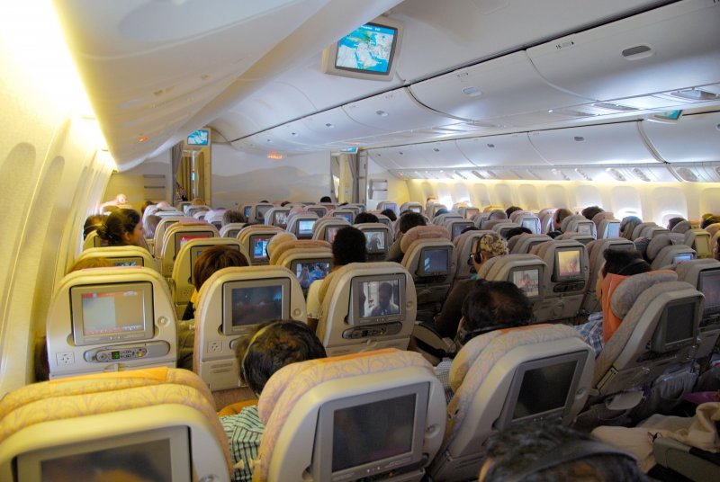 Emirates a380 рисунок