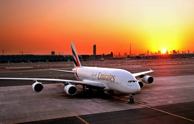 Airbus a380 super Jumbo