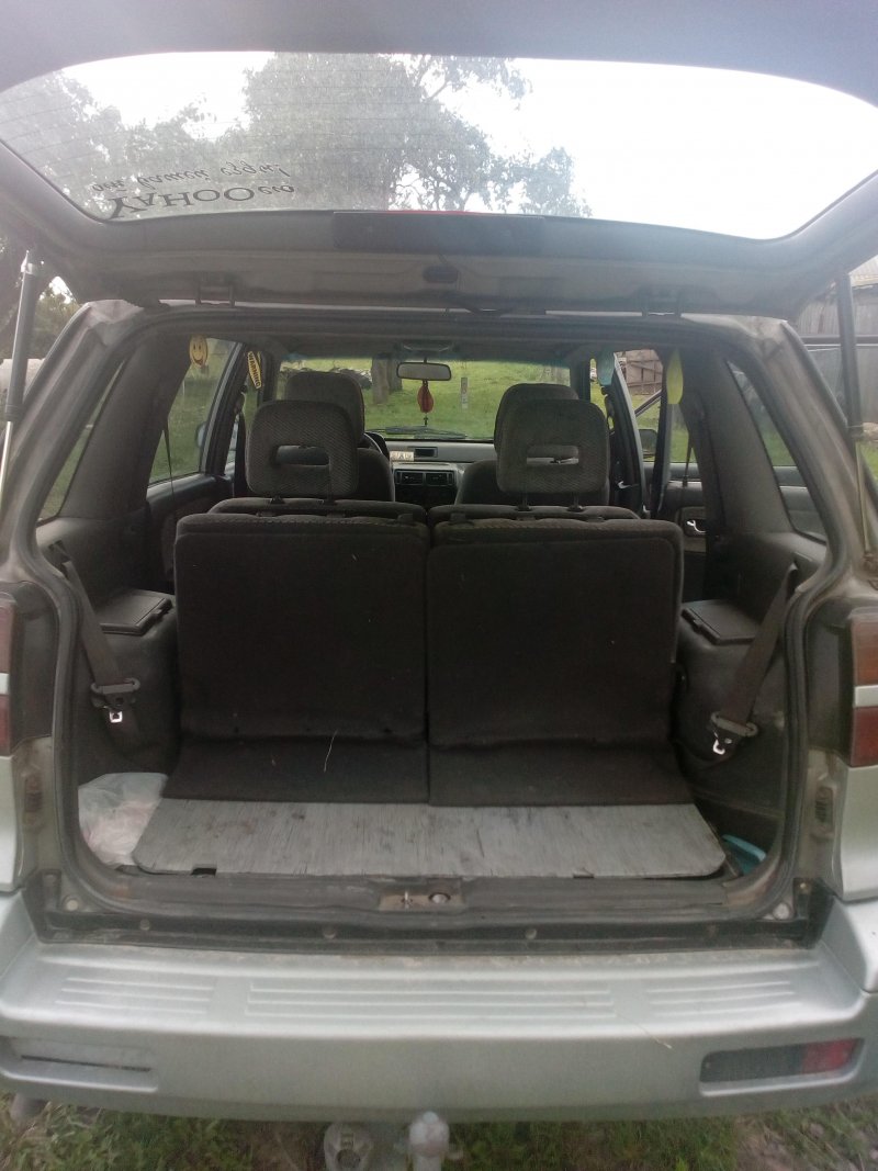 Mitsubishi Space Wagon, 1993