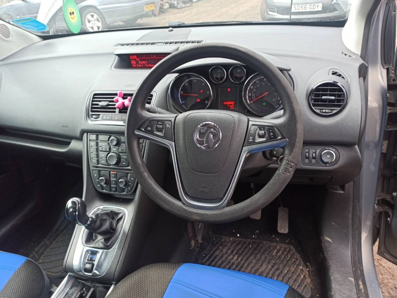Опель Meriva b салон