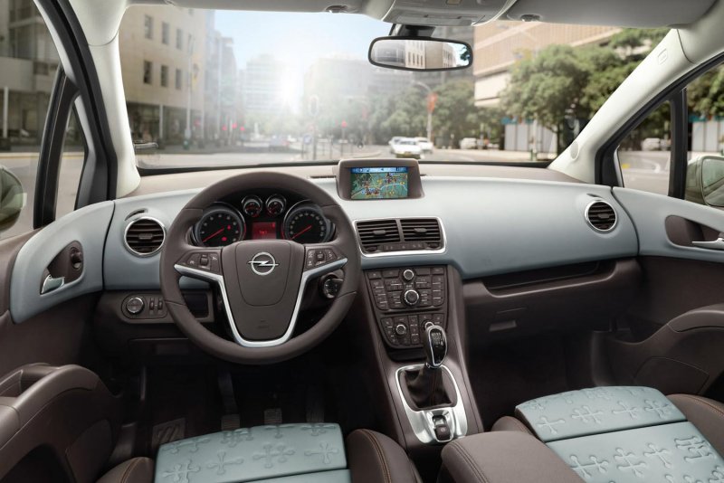 Opel Meriva салон