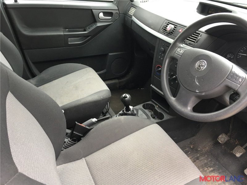 Opel Meriva 2008 2003 панель