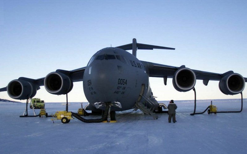 С-17 самолет