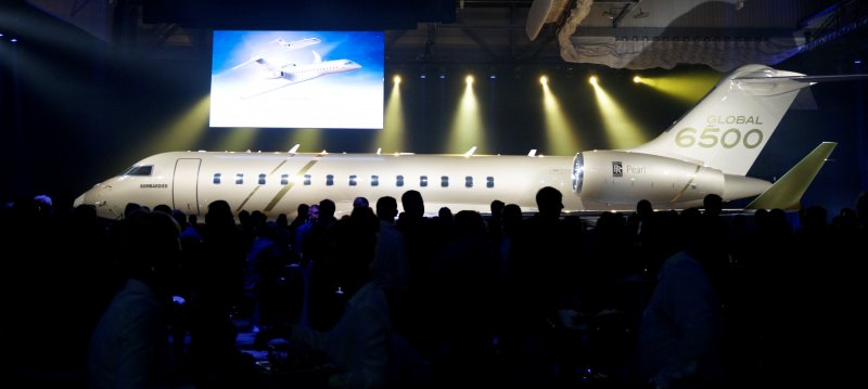 Самолет Bombardier 6500