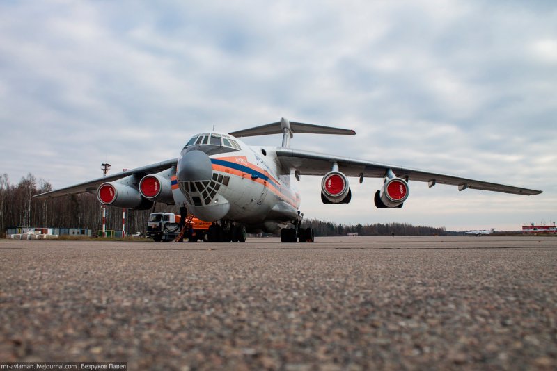 Ил-76 на лопатке