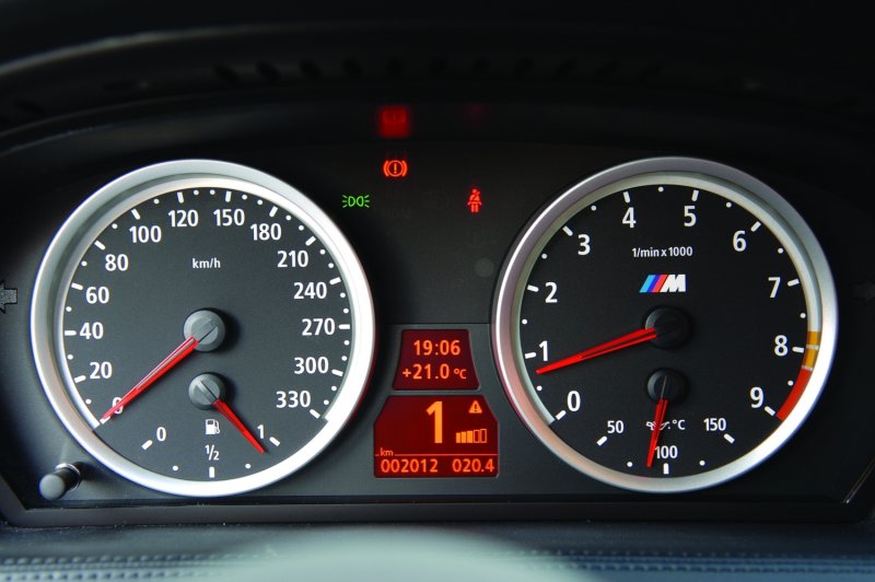 Спидометр BMW e65