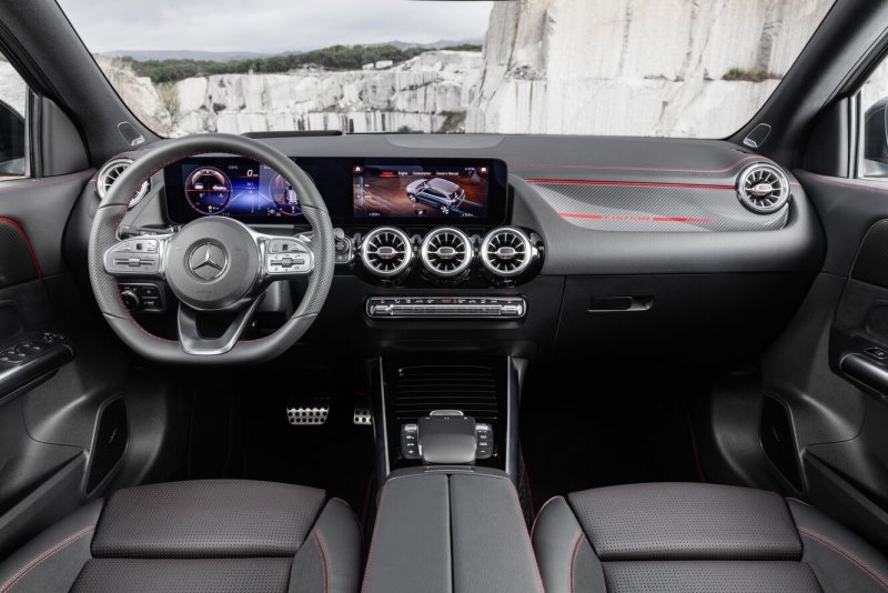 Mercedes Benz GLA 2020 салон