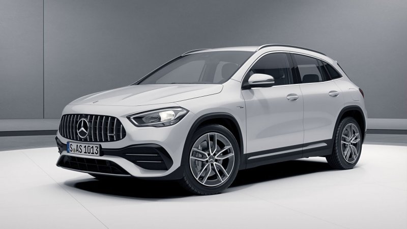 Мерседес-Бенц GLA 2020