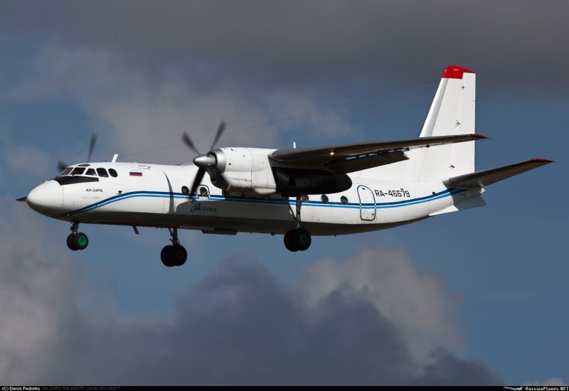 АН-24 взлет