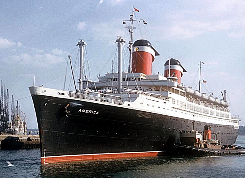 Останки корабля SS America на Канарских островах, Испания