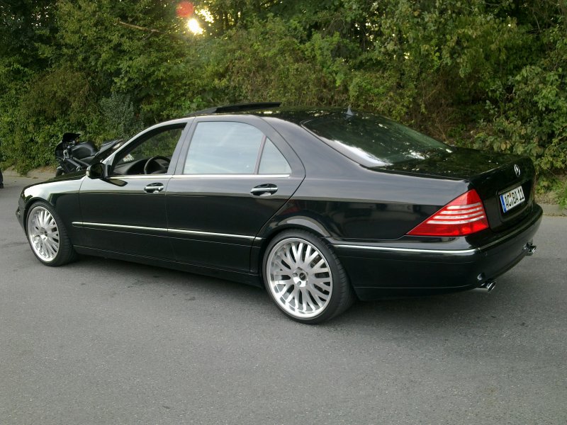 220 черный. Mercedes-Benz w220. S220 Мерседес 2001. Мерседес w220. Mercedes Benz s220.