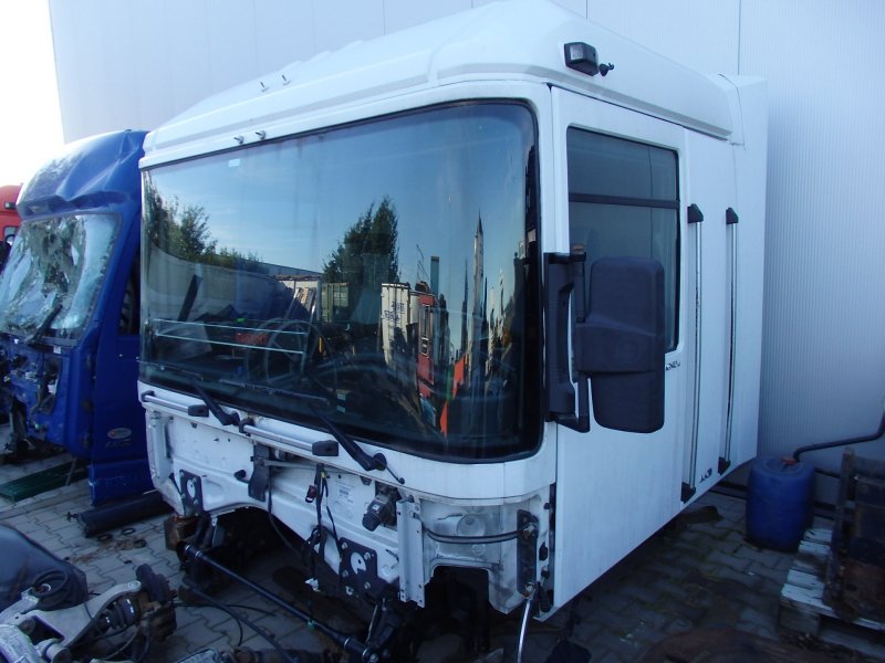 Кабина Renault Magnum сгорела