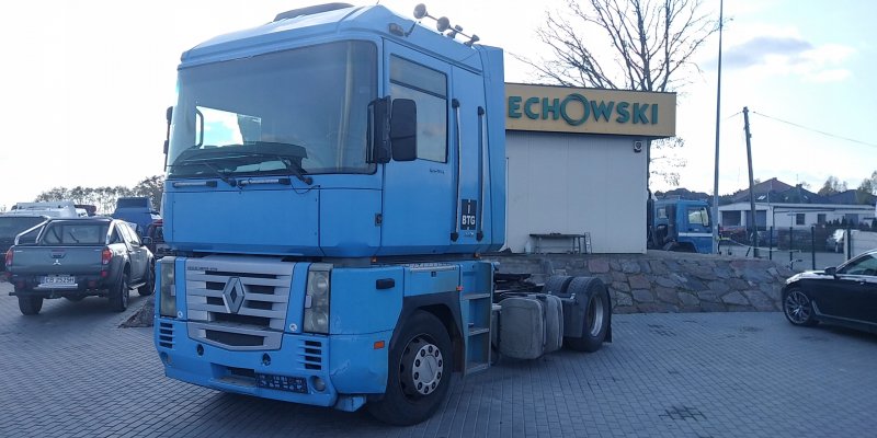 Renault Magnum кабина 2020