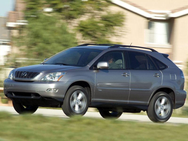 Lexus РХ 330