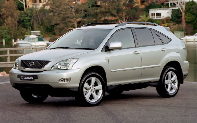 Lexus RX II 330 белый