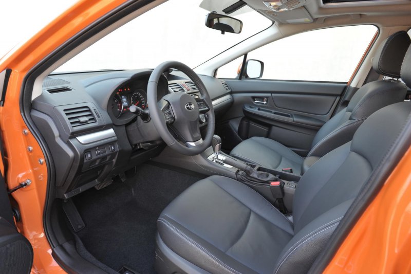 Subaru XV 2012 салон