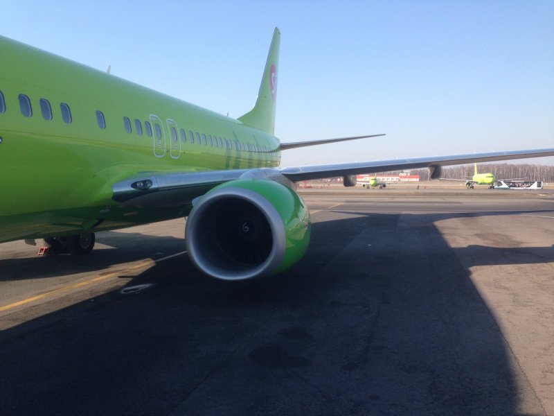 B737 s7